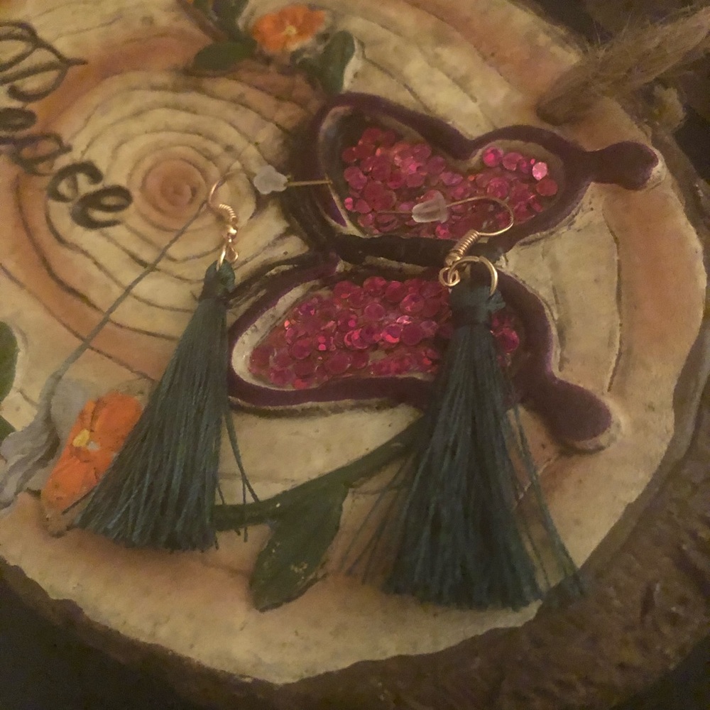 Handmade Brand New Dark Green Tassel Earrings. - Picture 2 of 5